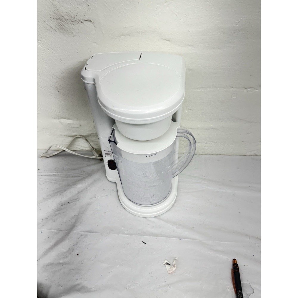 West Bend 2 QT Iced Tea Maker No. 68002 vintage